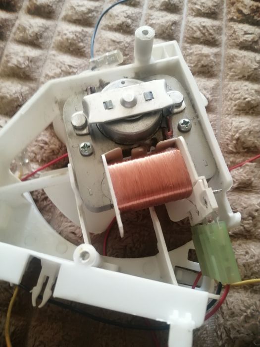 Продам вентилятор з микроволновки zalmer б/у в рабочему стані