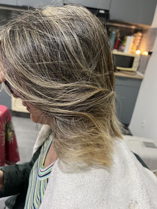 Atendimento a domicilio luzes e alisamento