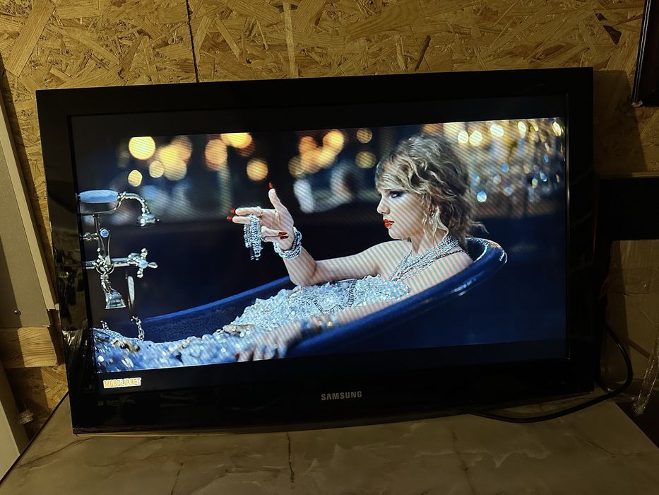 Телевізор SAMSUNG