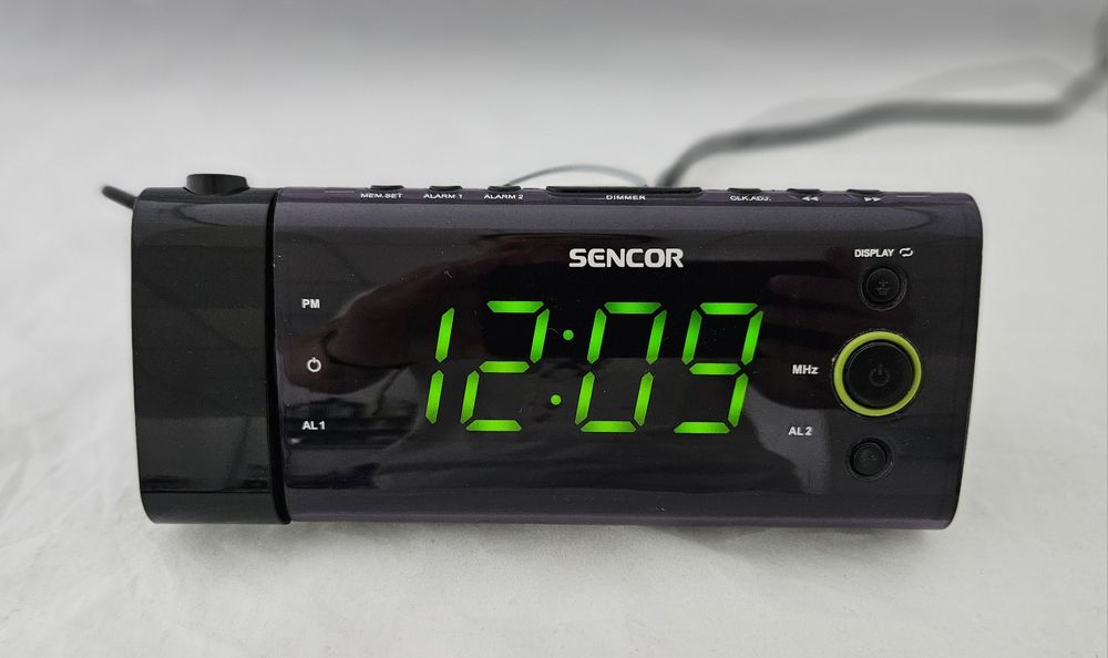 Radio budzik Sencor SRC 330 GN