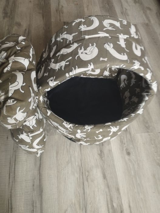 Лежанка для кота або маленької собачки