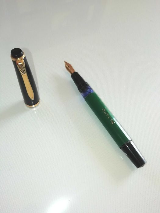 Duas Canetas-Tinteiro Suprema antigas