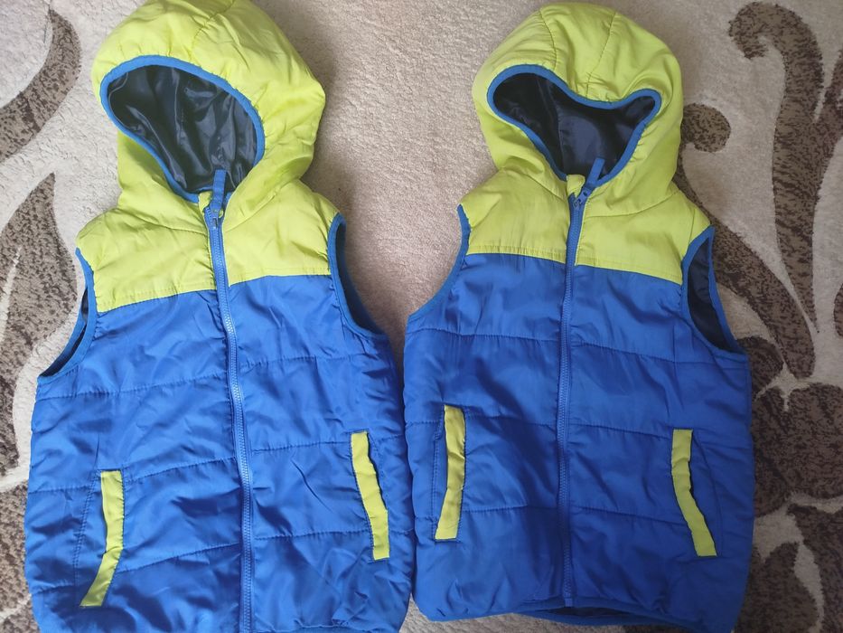 Жилетки-безрукавки для двійні