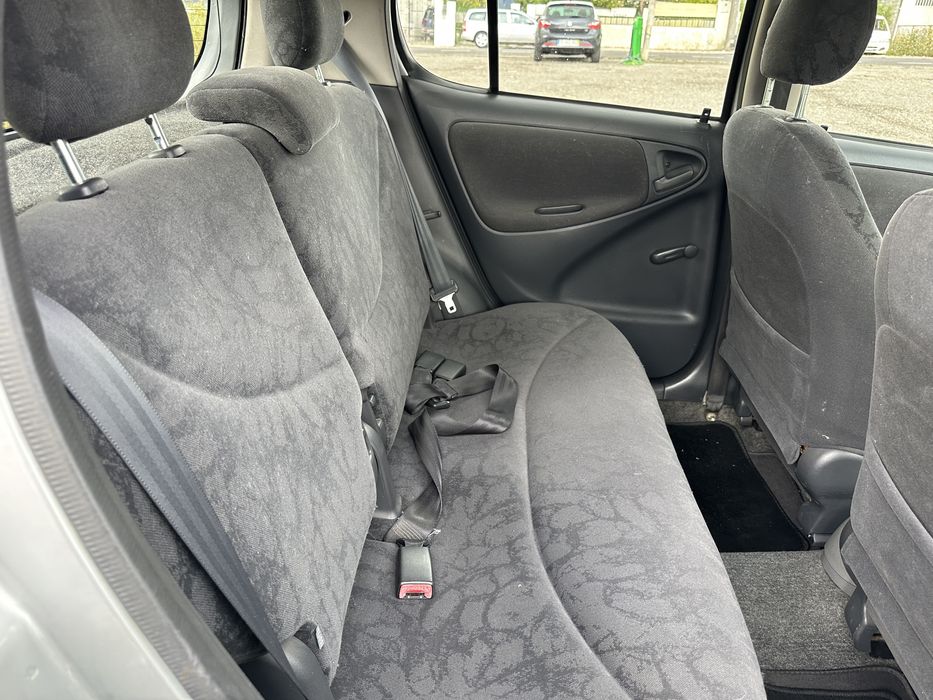 Toyota Yaris 1.0.