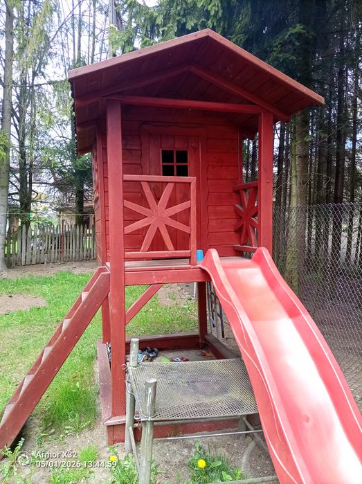Ogrodowy domek dla dzieci