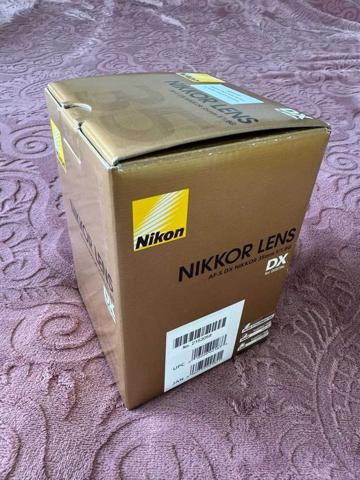 Nikon AF-S DX NIKKOR 35mm f/1.8G + komplet akcesoriów