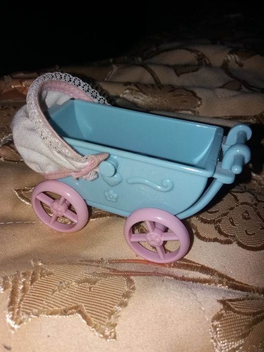 Коляска для пупсика