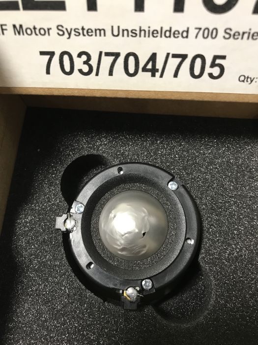 В/Ч динамики B&W 703