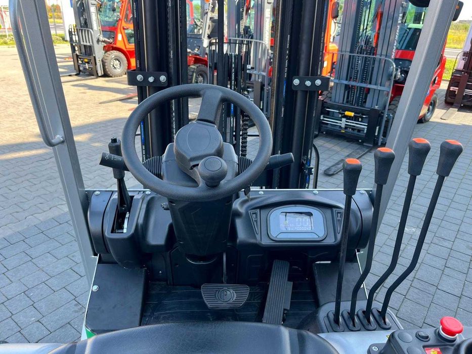 Wózek Widłowy Elektryczny 1,6T MIKANN, Maszt 4.5m,Triplex, 3-kołowy