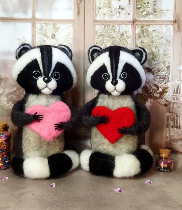 Єнотики валяні з шерсті, подарунки різні на вибір