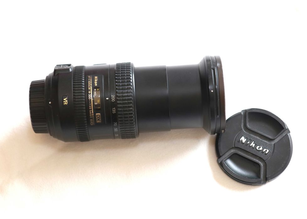 Lente Nikon 18-200mm objetiva em boas condições