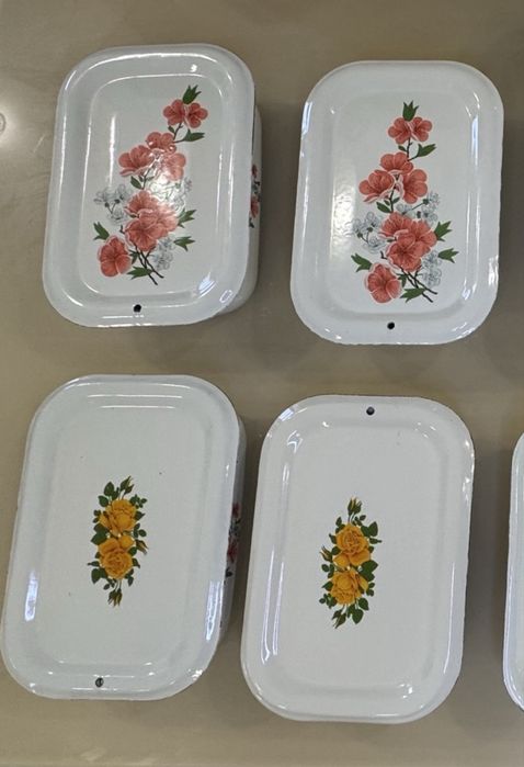 Лоток емальований