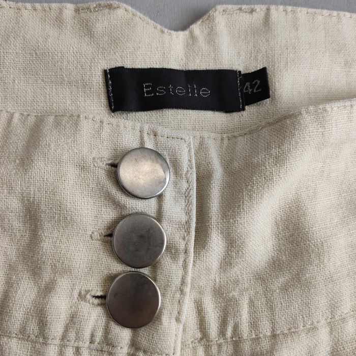 Estelle fajne beżowe spodenki 3/4 len mix rozm 42