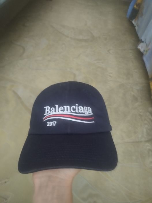 Продам кепку Balenciaga 2017