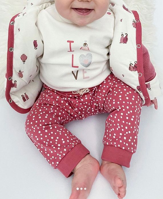 Komplet ubranek dla dziewczynki