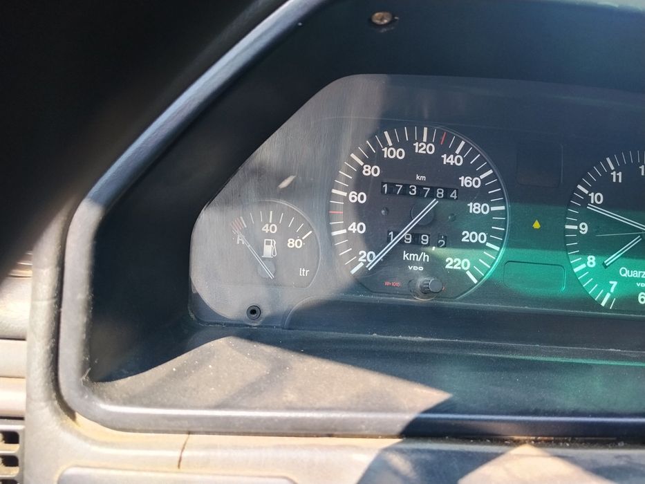 Продам АУДІ 100 1984 рік 2.2 бензин