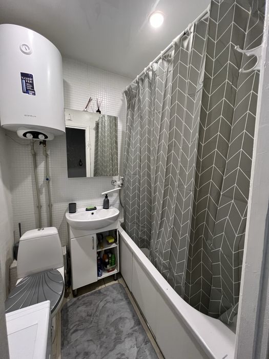 Продам 1 комнатную квартиру. Центр