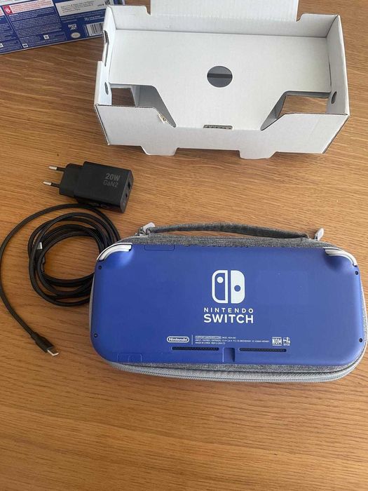 Nintendo Switch Lite Blue przerobiona + karta 32GB, futerał