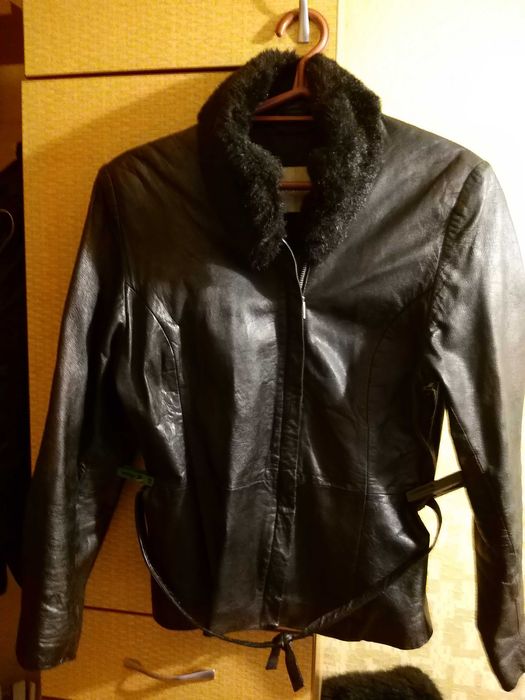 Кожанная, женская курточка 44-46р.
