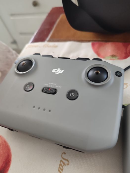 Drone: DJI Mini 2 Fly More Combo (Novo / Nunca Usado)