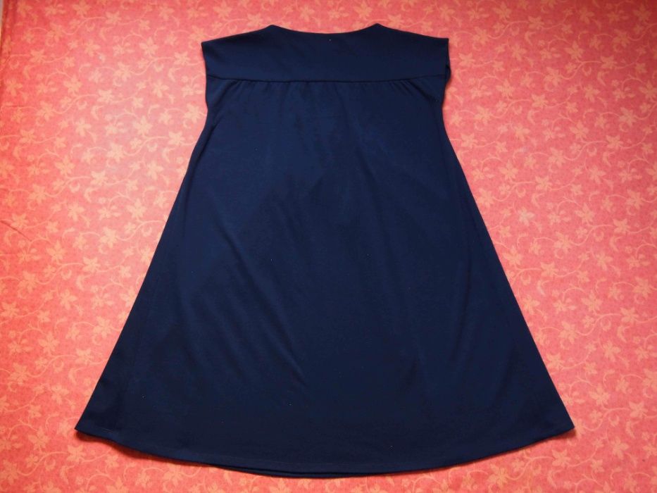 Платье для беременных размер 42, б/у. В очень хорошем состоянии.