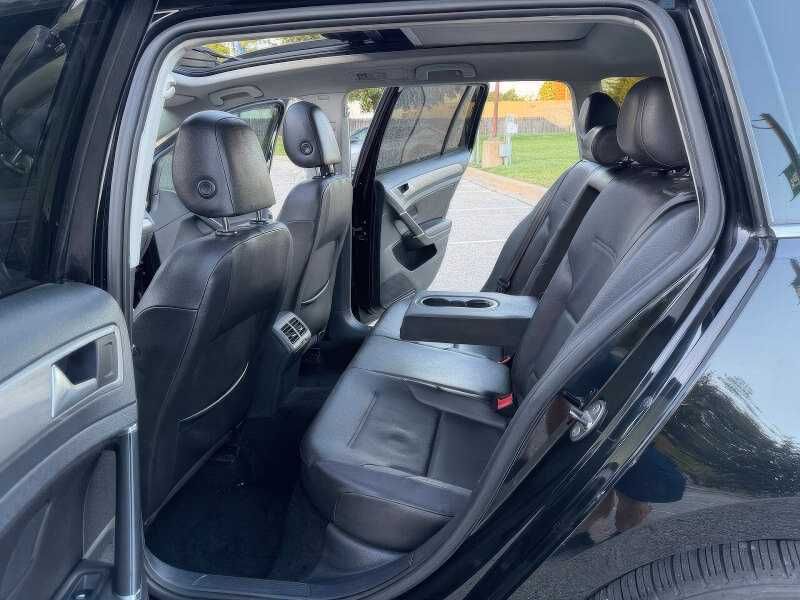 2015 Volkswagen Golf SportWagen TDI SE