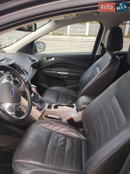 Терміновий продаж Форд Ескейп