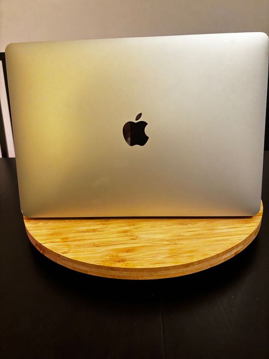 MacBook Pro 13” 2017 | i5 | 8GB | 256GB SSD