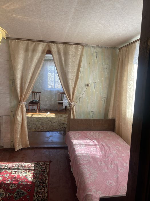 Продається земельна ділянка з будинком