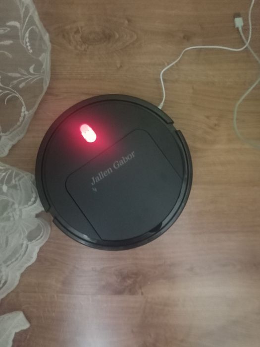 Робот-пылесос Jallen Gabor is25
Новый. Полный комплект