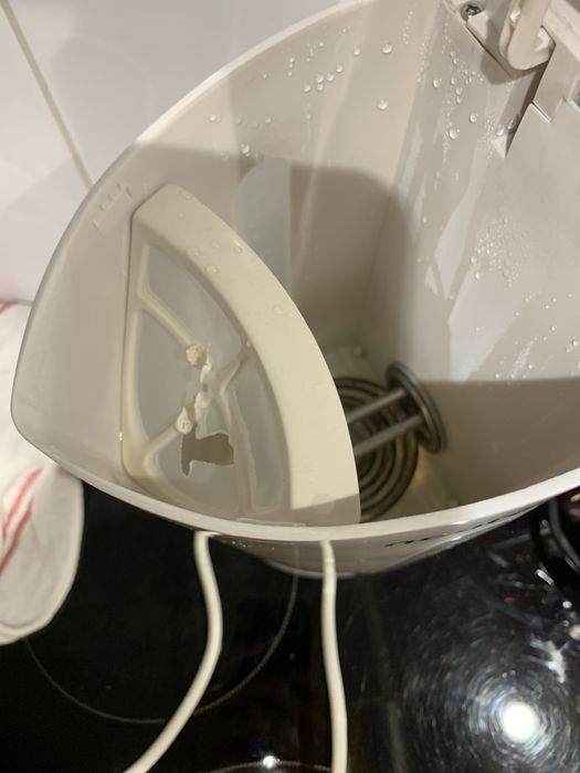 Torradeira e fervedor de água elétrico