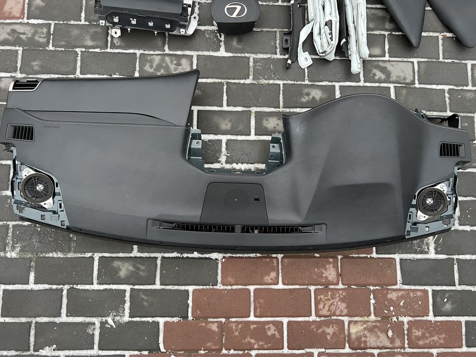 Lexus NX Airbag подушка в руль коліна сидіння, шторка, ремінь, торпеда