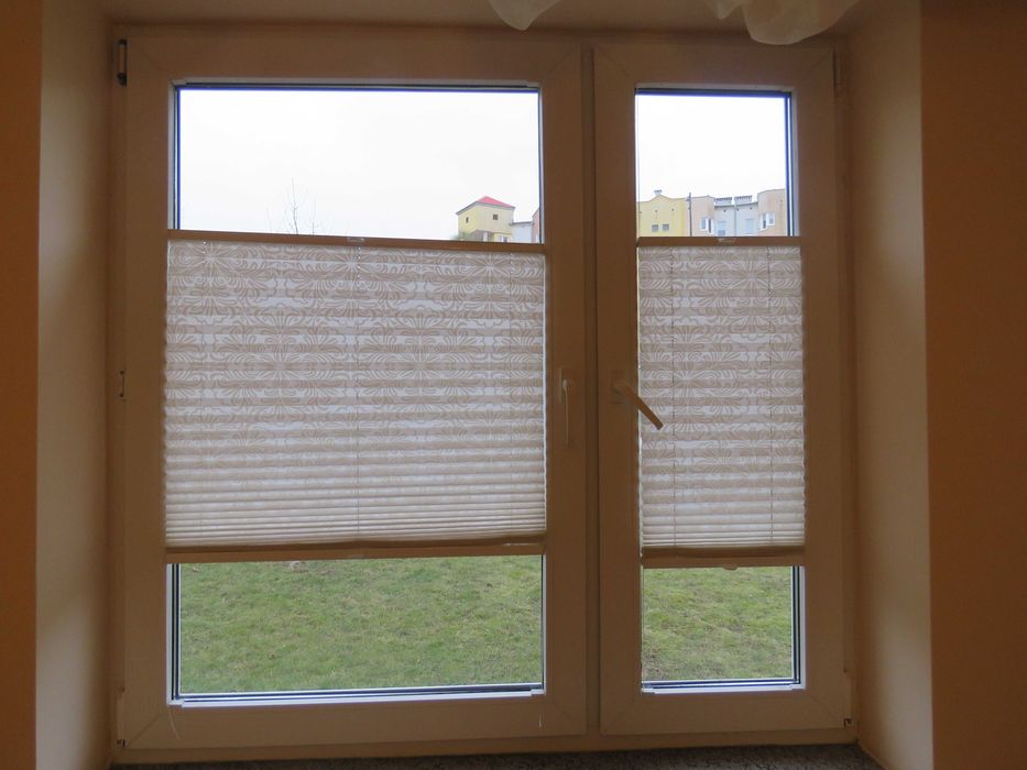 Plisa, roleta okienna