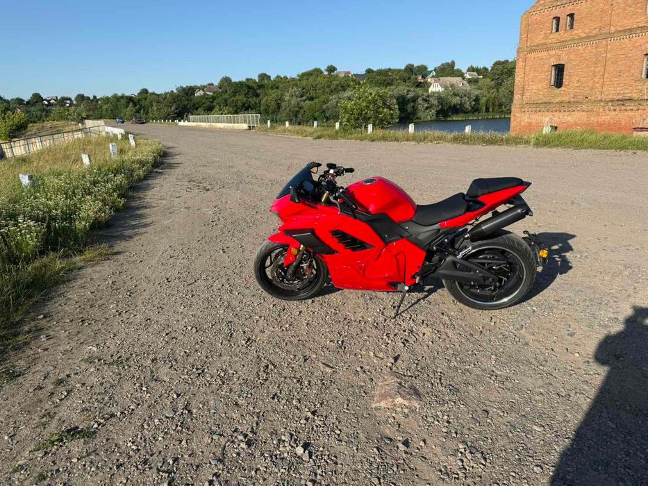 Электромотоцикл / электробайк / электроскутер