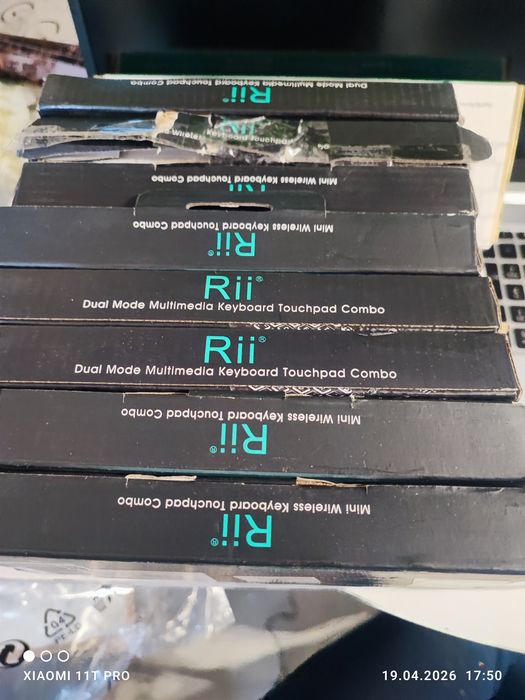 Pilot Smart klawiatura touchpadem