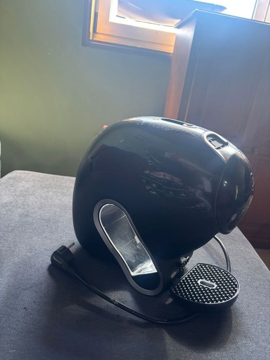 Maquina de café krups Dolce gusto neo quase sem uso....