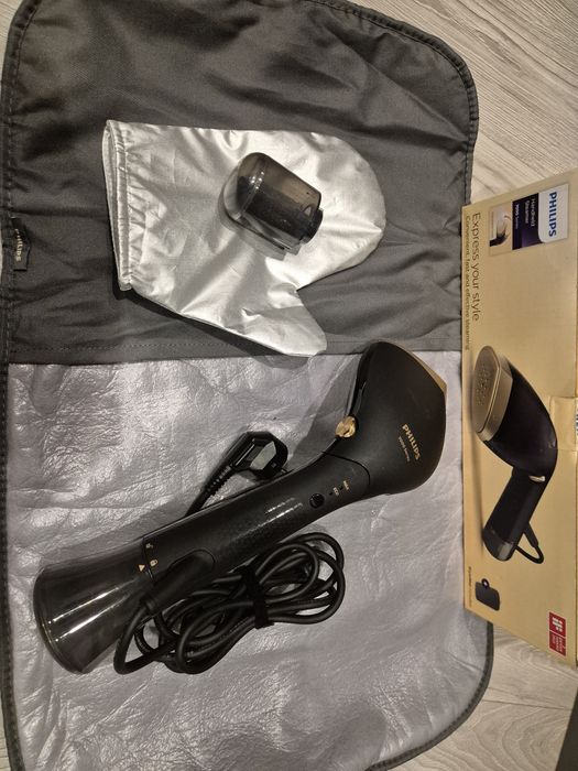 Відпарювач PHILIPS 7000 Серії STH7060/80 + килимок для прасування StyleMat в комплекті