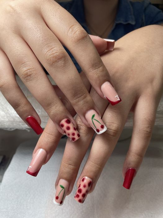 Unhas apartir de 17€