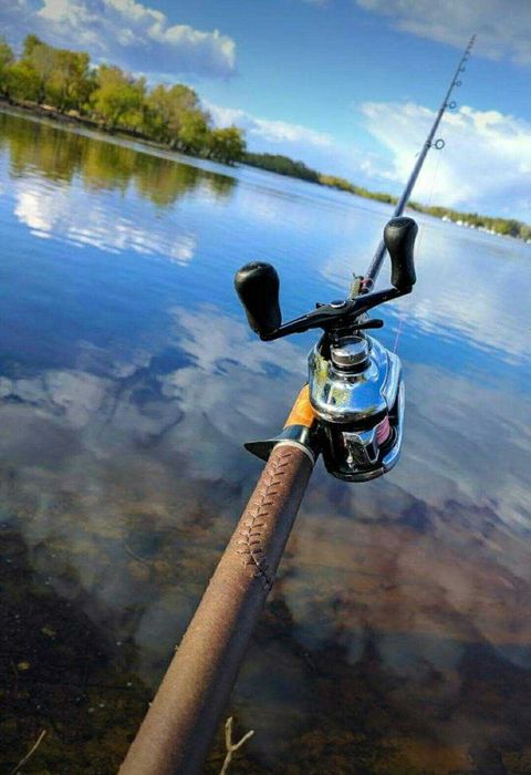 Спіннінг кастинговий Shimano lesath 240