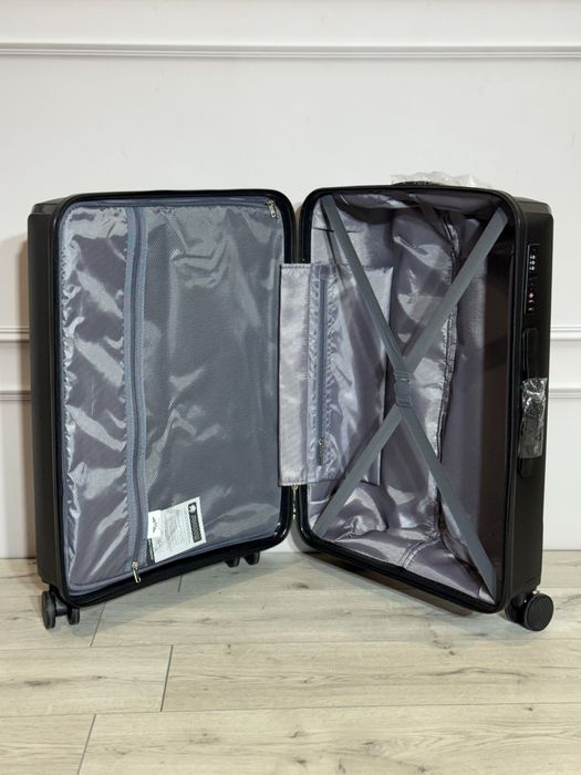 Чемодан чемоданы валіза WINGS  CKT01 100% поліпропілен Польша оригінал