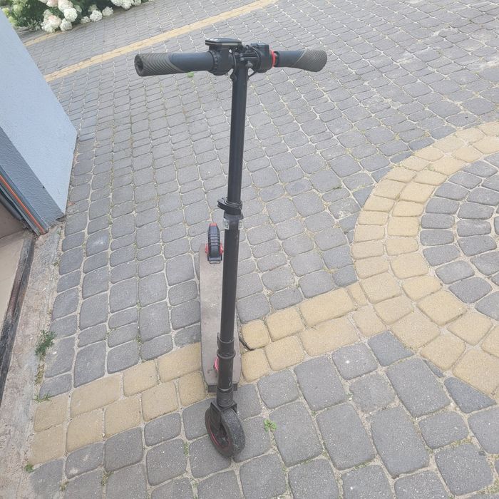 Hulajnoga elektryczna