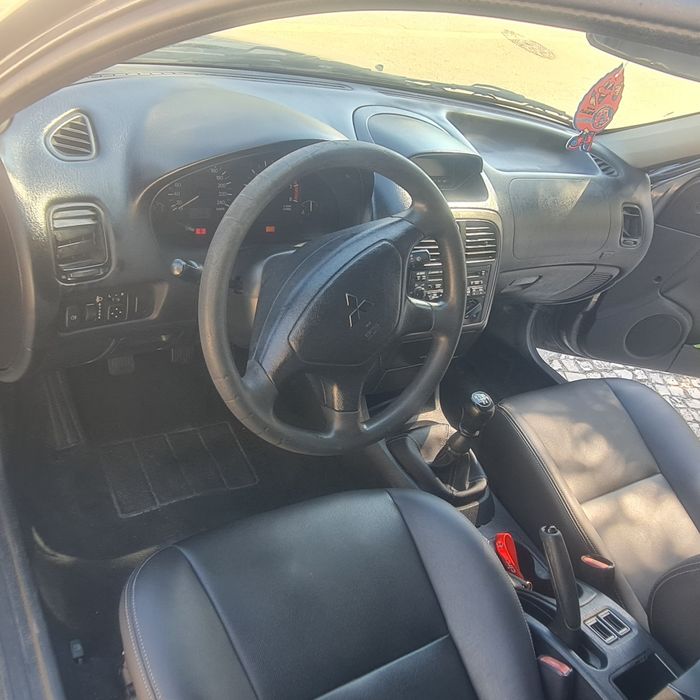 Vendo mitsubishi 2003