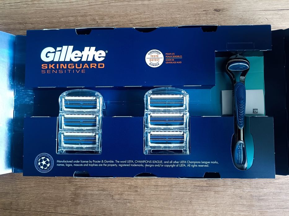 Gillette skinguard sensitive maszynka + 6 szt. wkładów