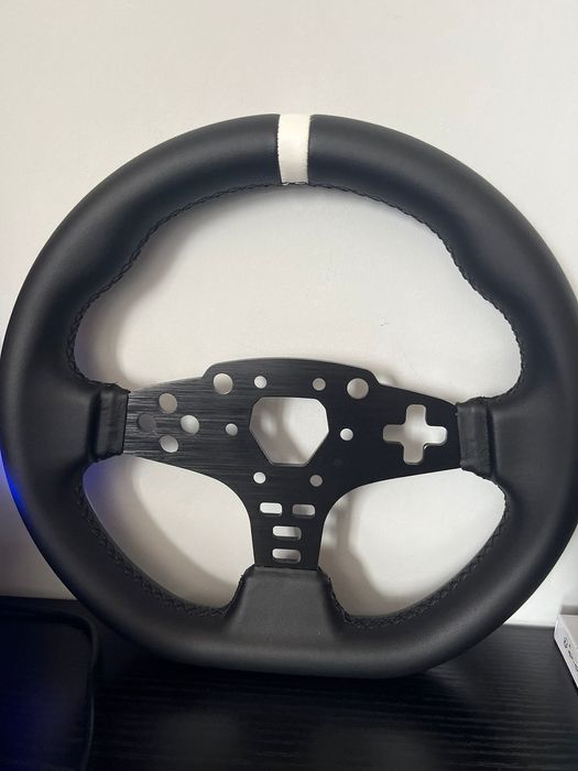 Volante Es MOZA R5 - como novo