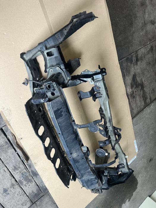 Pas Przedni Honda Jazz III Idealny