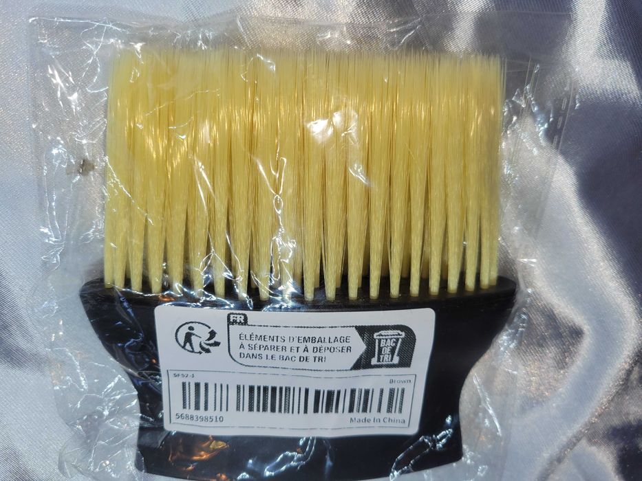 Щетка кисть для чистки удаления пыли с салона автомобиля,универсальная