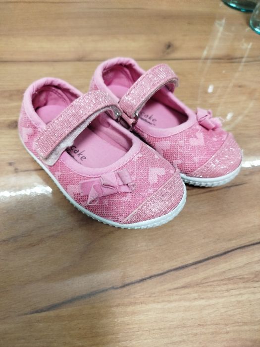 Тапочки в садочок, мокасини кеди тапки