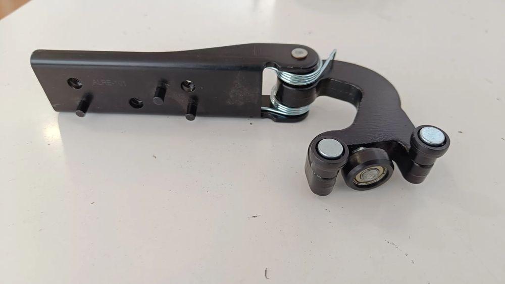 Rodizio Roletes Dobradiça meio Porta Lateral renault master 2010 / opel movano B 2010 (novo)