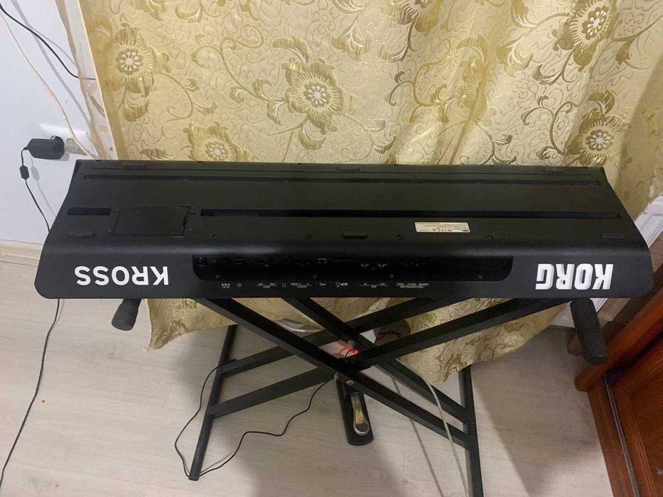 Продається клавіша korg kross 61 2