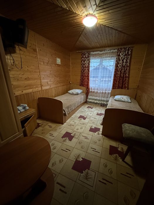 Здається садиба “Під лісом у Гіда!